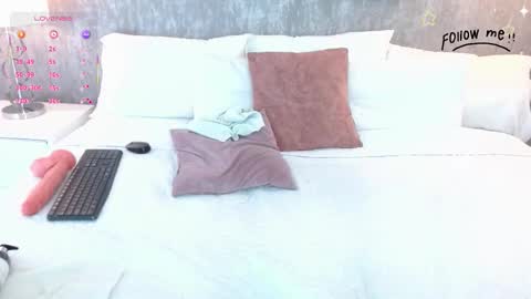 zoe online show from February 6, 8:45 pm