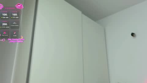 Zoey online show from February 25, 6:28 pm