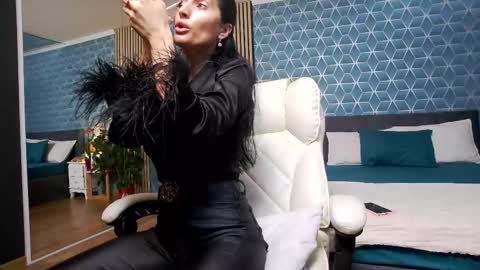 Zoey online show from November 24, 8:22 pm