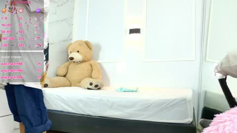 Violeta online show from April 7, 12:18 pm