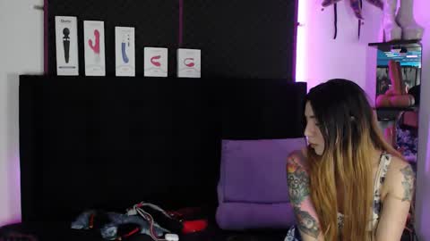 zpzphot online show from December 21, 10:46 pm