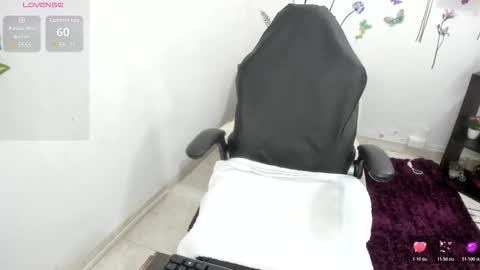 ZULAY online show from February 18, 8:52 pm