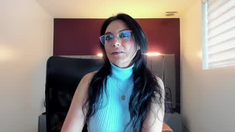 Snapshot of zuzana21 chatting on December 24, 12:44 pm Zuzana21 online show from December 24, 12:44 pm