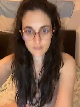 WhiteVenus online show from June 19, 8:45 pm