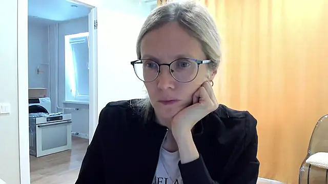 angelmommu online show from October 12, 6:38 am