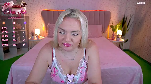 MissyMartinez online show from April 5, 7:18 am