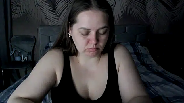 uliastar online show from April 20, 6:05 am