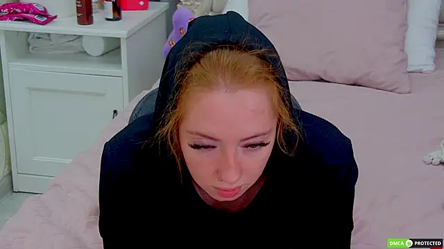 TinaBrook online show from September 30, 4:07 am