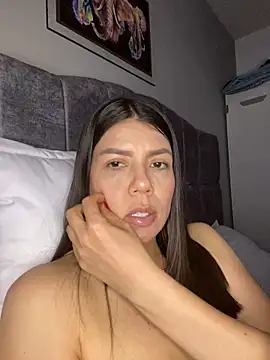 martina contreras online show from April 3, 10:08 pm