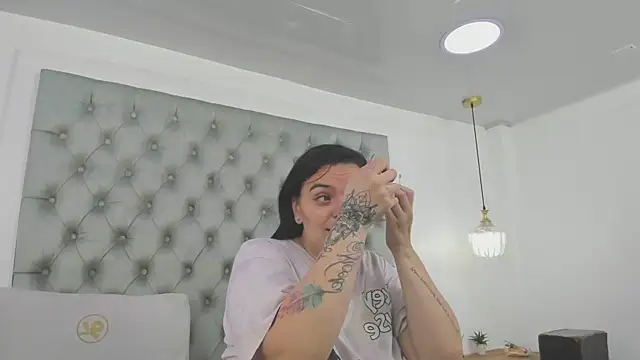 anette cooper online show from April 8, 3:08 am