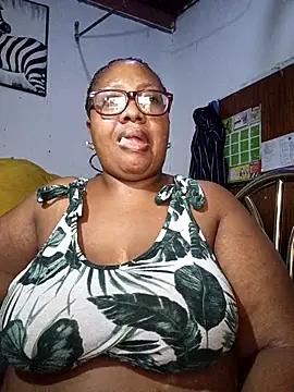 YELLOW BONE online show from April 4, 8:40 pm