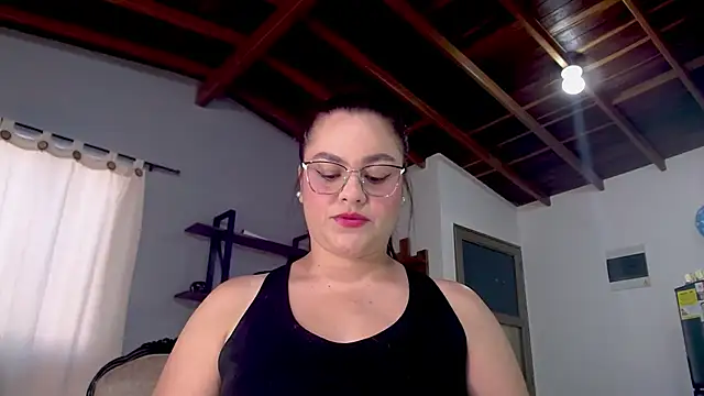 maela1 online show from November 17, 1:01 pm