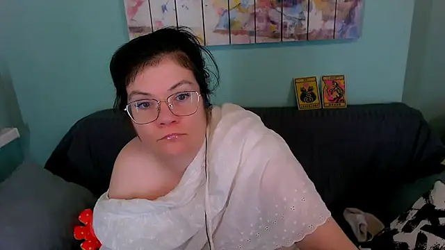 EverlyRays online show from March 25, 3:45 am