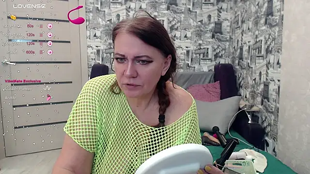 your space online show from November 8, 10:59 pm