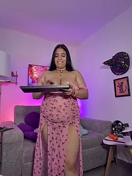 tati reyess online show from October 16, 1:47 pm