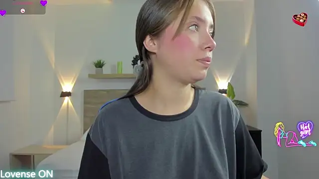 nataly rodri online show from February 14, 2:35 am