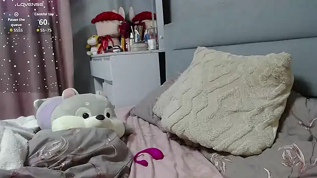 Viktoriiya bald online show from November 10, 1:44 am