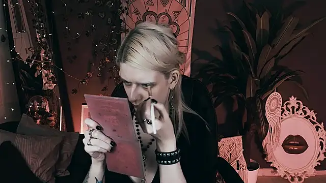 Noah ElmerX online show from November 22, 8:33 pm