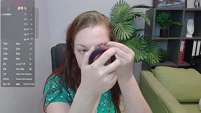 CutieGinger online show from September 24, 12:15 pm