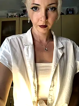 Kristina03 online show from November 18, 9:16 pm