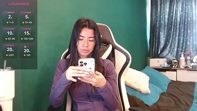 alice middlee online show from March 24, 5:07 pm