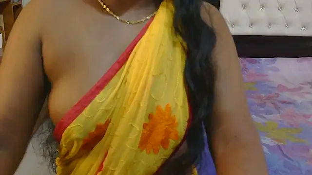 Snapshot of esita_1212 chatting on September 19, 5:28 am esita 1212 online show from September 19, 5:28 am