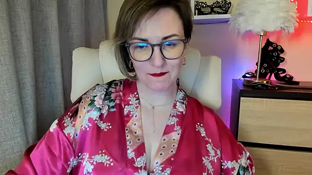 feliziaDesire online show from November 17, 8:31 pm