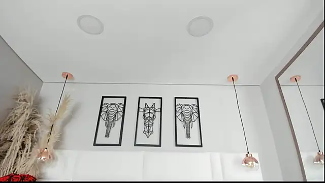 Rebeca jones online show from October 4, 12:44 pm