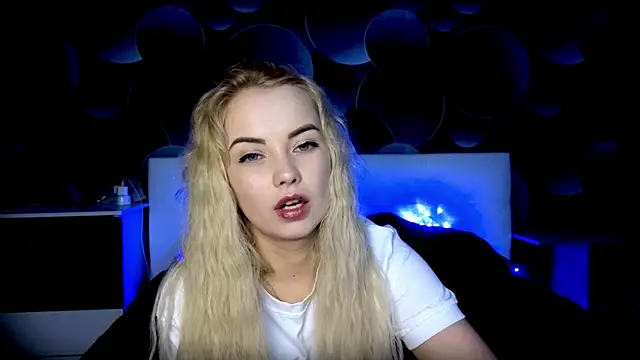 StephanieSweety online show from November 13, 12:26 pm