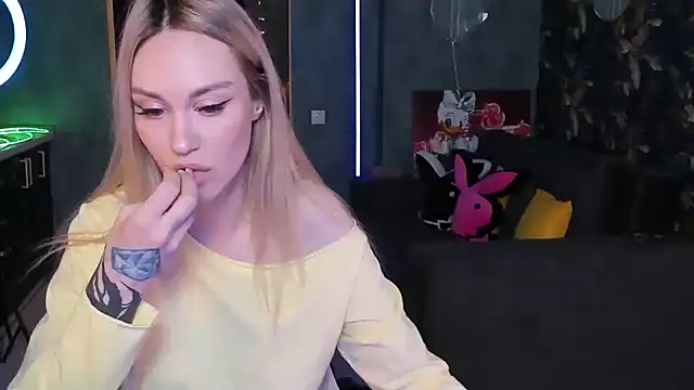 Blckmirrorr online show from November 28, 1:14 pm