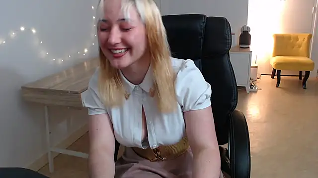 Crystal-dreamt online show from September 14, 8:45 am