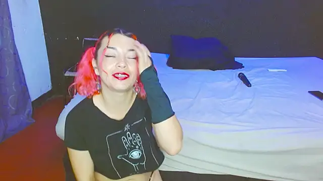 Snapshot of ASTRIDBULM chatting on October 17, 7:39 pm ASTRIDBULM online show from October 17, 7:39 pm