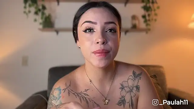 Snapshot of Paulah_x chatting on October 23, 8:37 pm Paulah x online show from October 23, 8:37 pm