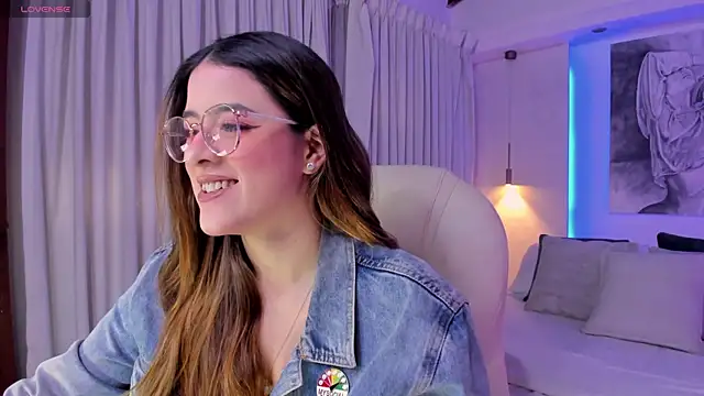 nathalie rivers online show from April 21, 11:06 am