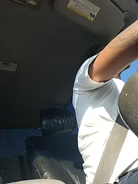 Annonymous607 online show from December 3, 8:22 pm