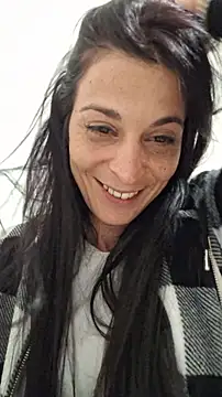 patatinahot87 online show from February 11, 7:59 pm