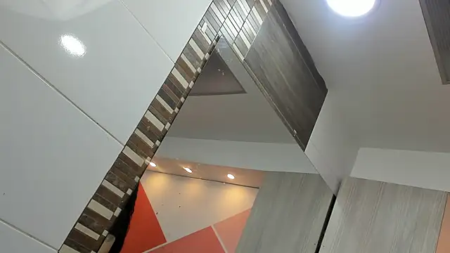 Mhelanny2 online show from September 12, 9:00 pm