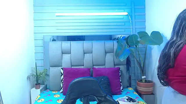 evelin zaens online show from April 16, 4:02 am