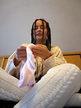 bellapaty online show from November 14, 9:20 am