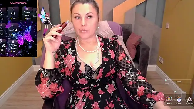 Candy Long online show from November 15, 6:47 am