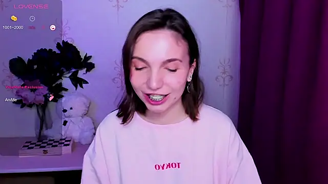 KindHazelHere  online show from April 7, 7:32 am