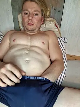 Tobias112cc online show from December 4, 9:15 pm