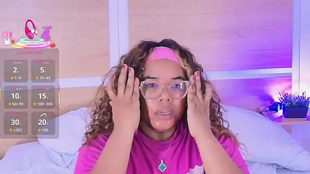  nickypurple  online show from December 15, 7:19 pm