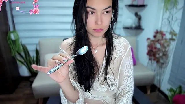 Lunlunera online show from September 27, 2:30 am