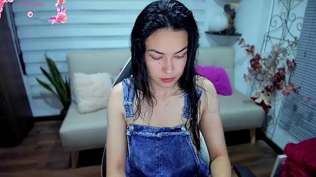 Lunlunera online show from October 29, 3:33 am