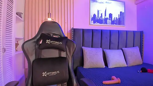 ashlye miller  online show from September 17, 4:10 am