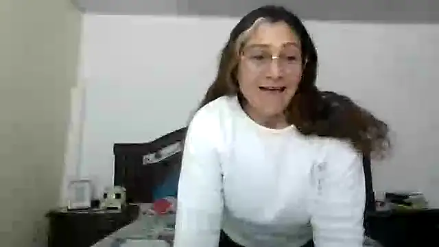 Snapshot of ruby-milf1 chatting on September 18, 12:20 am ruby-milf1 online show from September 18, 12:20 am