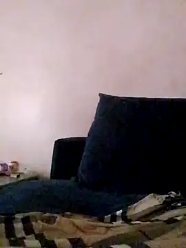 pretty-donna online show from November 9, 8:32 am