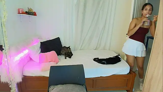 Nanami 19 online show from November 4, 6:57 pm