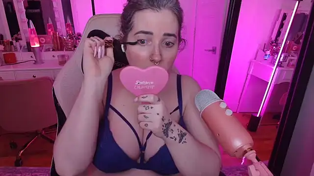 rachelbrooksxx online show from December 5, 7:26 pm